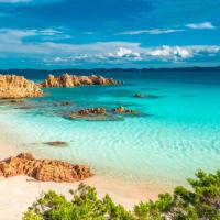 Почивка в ИТАЛИЯ - САРДИНИЯ - райският остров на Италия, 8 дни със закуски и вечери! Специална ваканционна програма за туристи над 55 години  техните приятели!